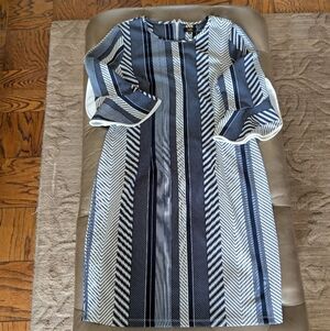 Women's Blue N White Flare Sleeved Dress Size 12